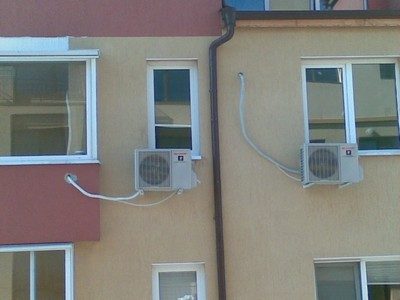 Климатиците аут от фасадите на сградите